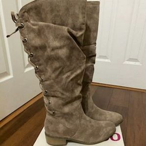SOLD!!!  BRAND NEW - Wide calf boots